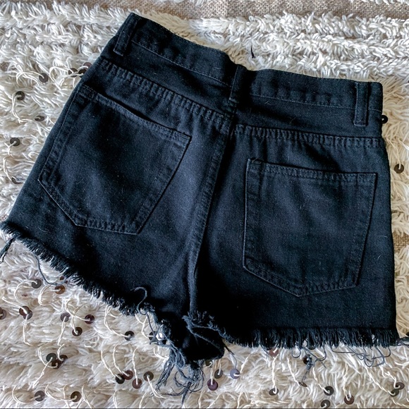 Extreme High Waisted/Rise Black Distressed Shorts - Picture 5 of 5